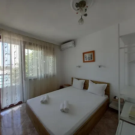 Gæstehus Kera 4*