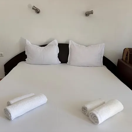 Guest house Kera 4*