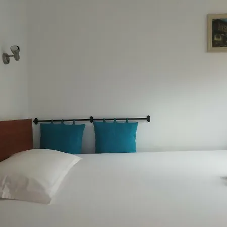 Gæstehus Kera 4*